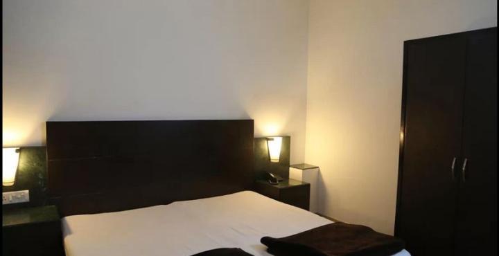 Oyo 13541 Otani Hotel Delhi  Exterior photo