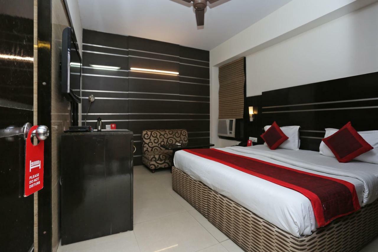 Oyo 13541 Otani Hotel Delhi  Exterior photo