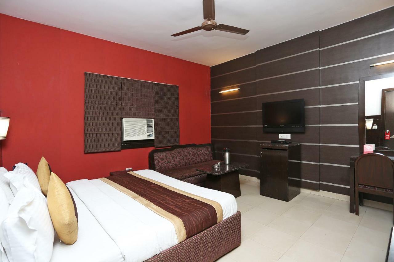 Oyo 13541 Otani Hotel Delhi  Exterior photo